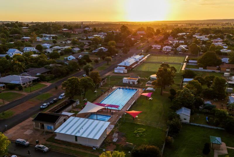 Pool and sunset, Dunedoo